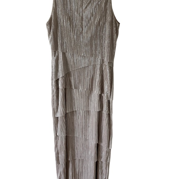 Teagan High Round Neck Tiered Pleated Gown - Picture 4 of 7